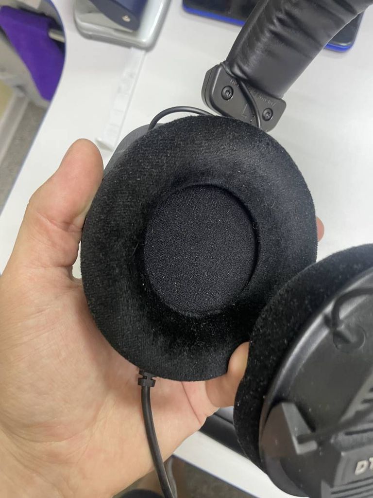 Оголошення Beyerdynamic dt 990 pro lb 80 om Б/У