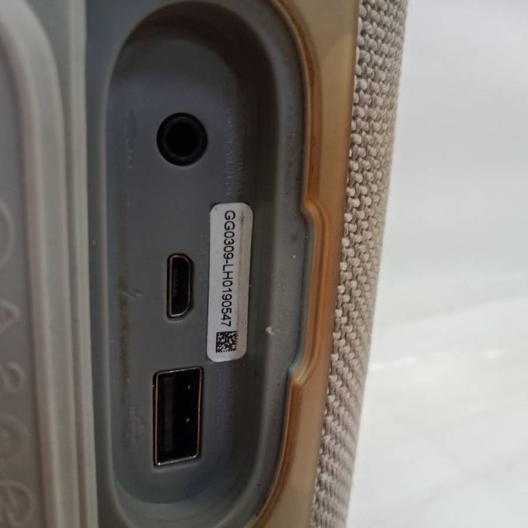 Купить Jbl charge 3 Б/У