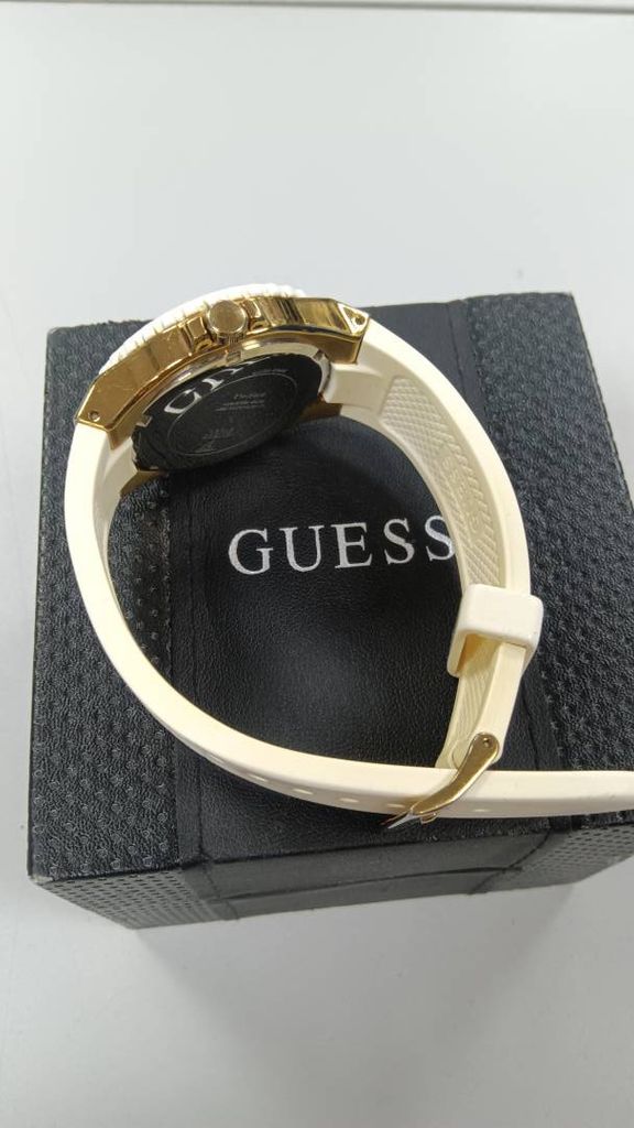 Guess W10614L2