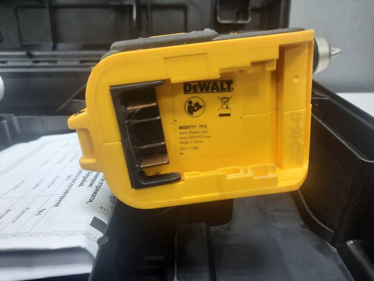 DeWALT DCD777L2T_1