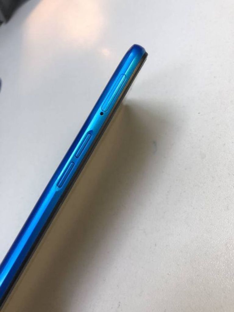 Купити Realme c3 rmx2021 2/32gb Б/У