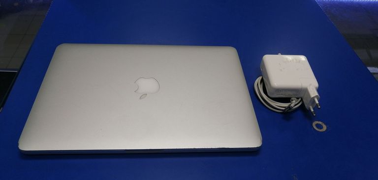 Купити Apple macbook pro a1502 13,3" core i5 2,9ghz/ram 16gb/ssd 512gb/iris graphics 6100 Б/У