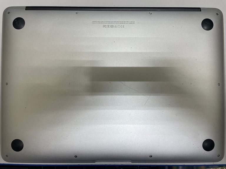 Объявление Apple macbook air a1466 13,3" core i5 1.6ghz/ram4gb/ssd128gb/intel hd graphics 6000 Б/У