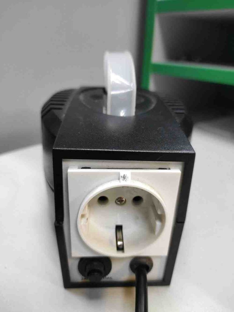 Дешево Luxeon AVR-500D з ломбарду