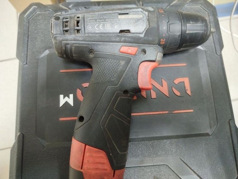 Дешево Dnipro-M cd-12cx compact з ломбарду