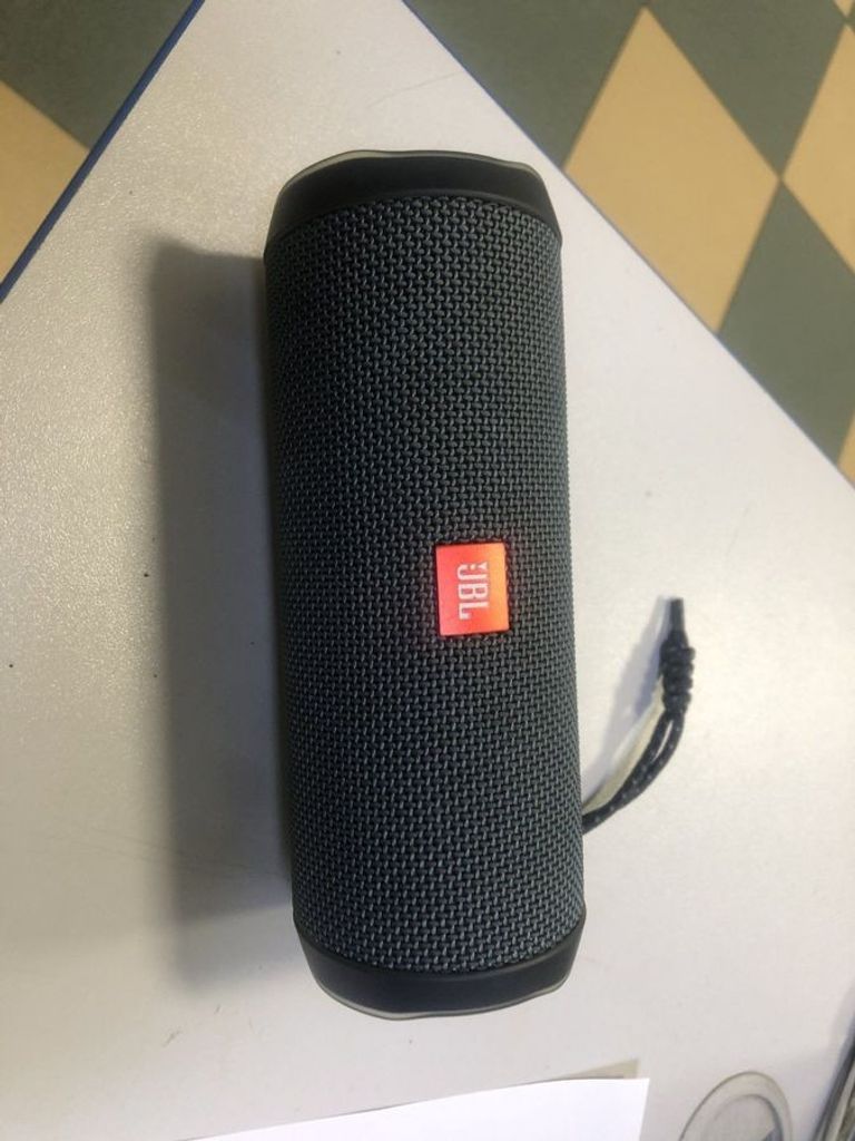 Объявление Jbl flip essential 2 Б/У