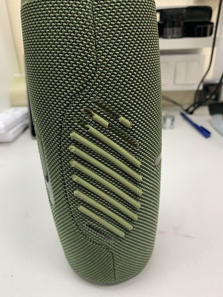 Дешиво Jbl charge 5 с ломбарда