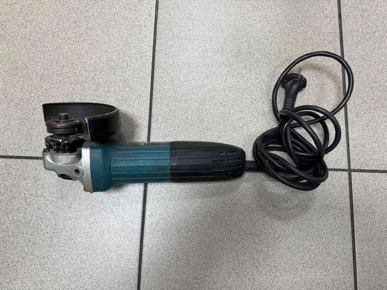 Дешево Makita GA5030 з ломбарду