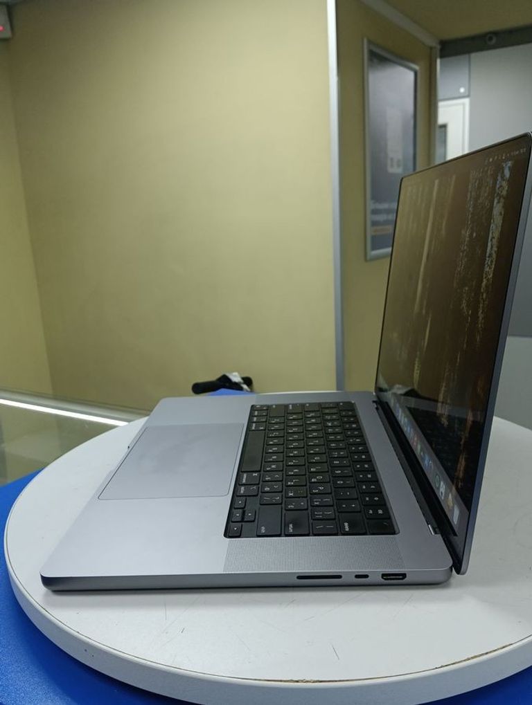 Распродажа Apple MacBook Pro 16" Space Gray 2021 (Z14W00105, Z14V0016H), продавец Техноскарб