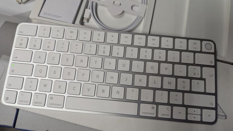 Apple magic keyboard with touch id for mac models with apple silicon usb-c Код:01-200773964. Изображение 5
