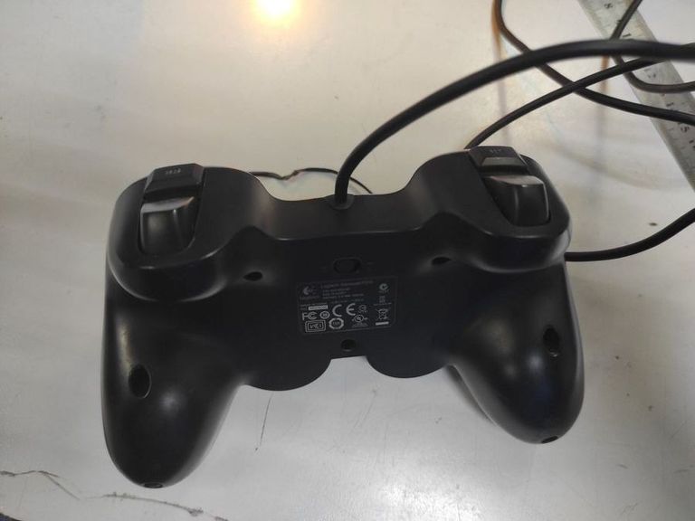 Дешево Logitech Gamepad F310 з ломбарду