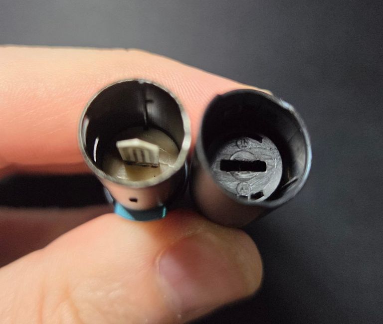 Дешево Б.У. Пристрій IQOS originals 3 duo Чорний +комплект з ломбарду