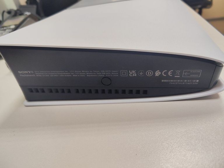 Оголошення Sony PlayStation 5 Slim Digital Edition 1TB Б/У