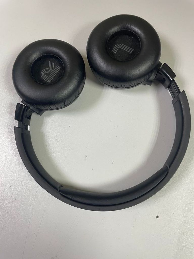 Оголошення Jbl tune 670nc Б/У