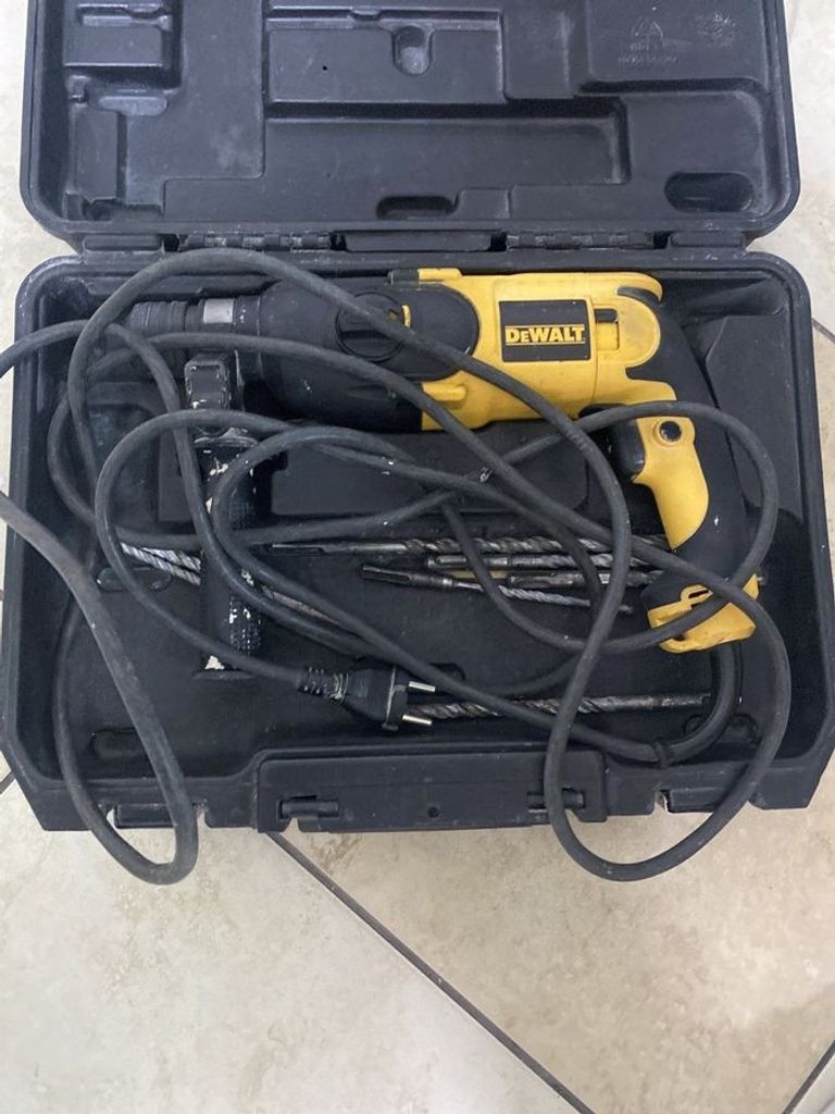 Оголошення Dewalt d25013-qs Б/У