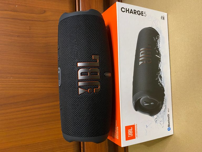 Купити Jbl Charge 5 Midnight Black (JBLCHARGE5BLK) Б/У