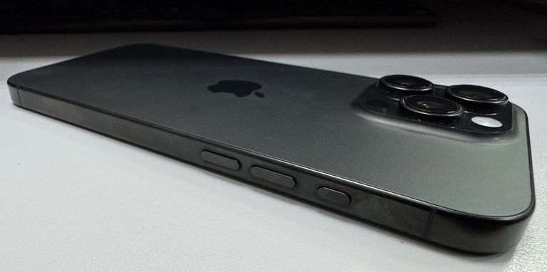 Apple iPhone 16 Pro Max 256GB eSIM Black Titanium (MYW33) Код:01-200796449. Зображення 6