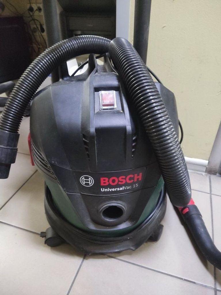 Дешево Bosch universal vac 15 з ломбарду
