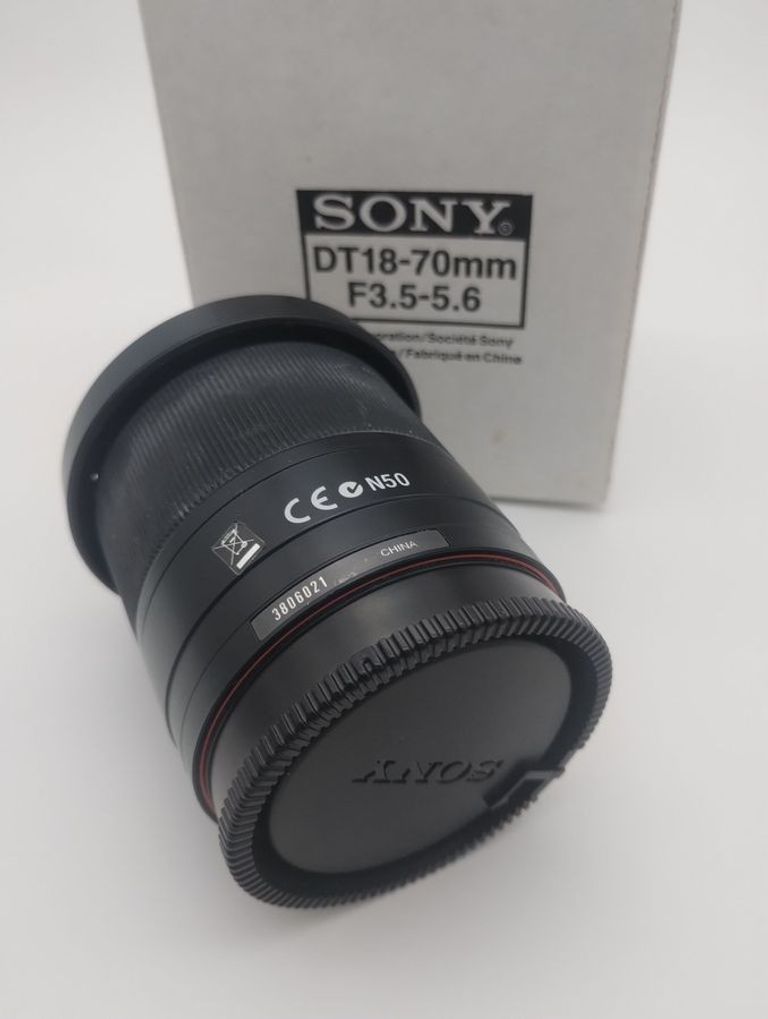 Дешиво Sony 18-70mm f/3.5-5.6 a dt macro с ломбарда