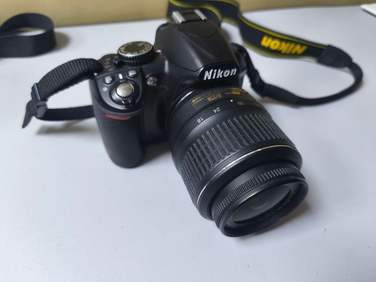 Объявление Nikon d3100 kit / af-s nikkor 18-55mm f:3,5-5,6g vr dx Б/У