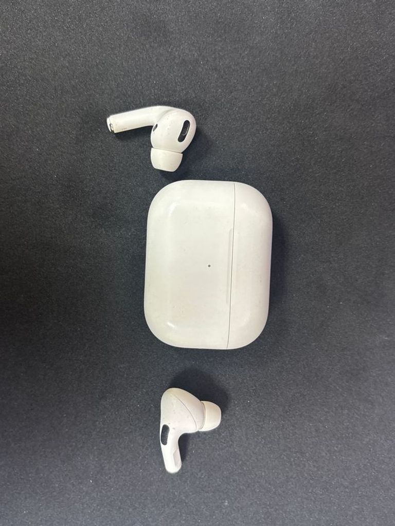 Купити Apple AirPods Pro (MWP22) Б/У