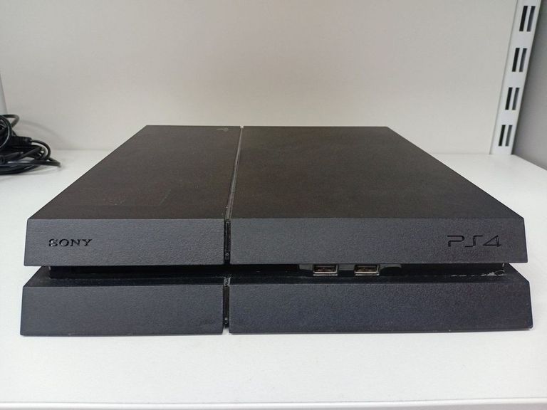 Дешево Sony playstation 4 500gb з ломбарду