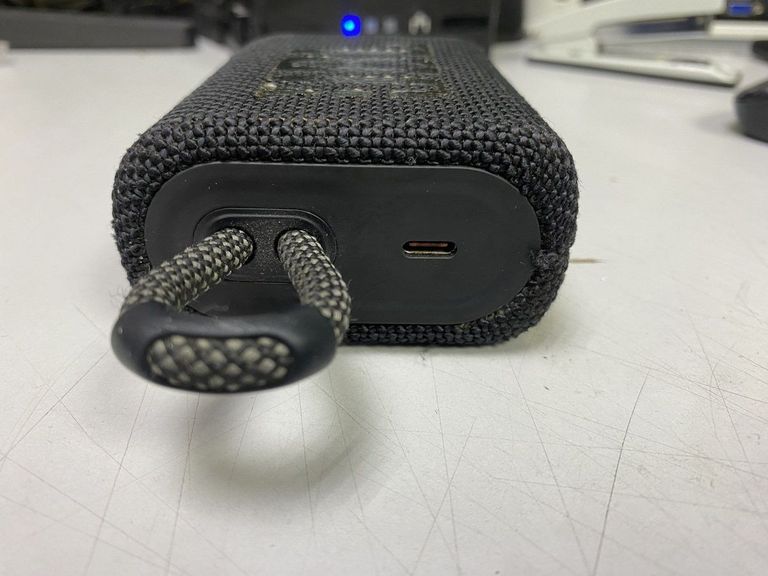 Купить Jbl go 3 Б/У