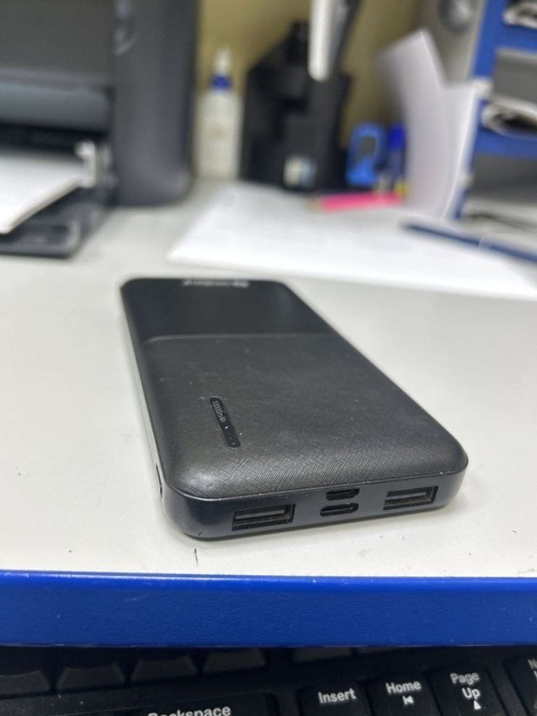 Дешево Remax powerbank 10000mah 22,5w rpp-226 з ломбарду