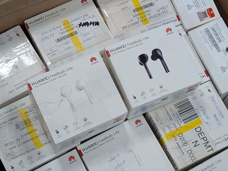 Дешево HUAWEI FreeBuds Lite (проблеми з синхронізацією, буває оди робить оди ні.) з ломбарду