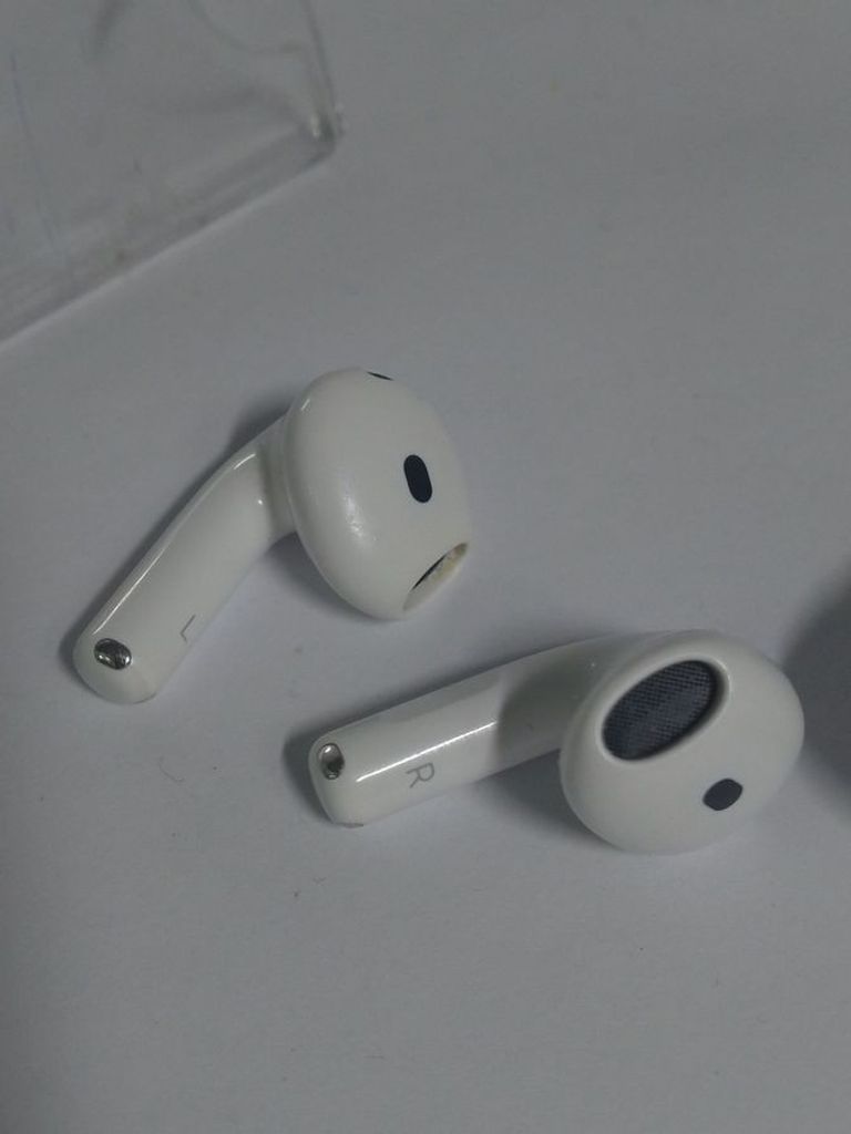 Розпродаж Apple airpods 4, продавець Техноскарб