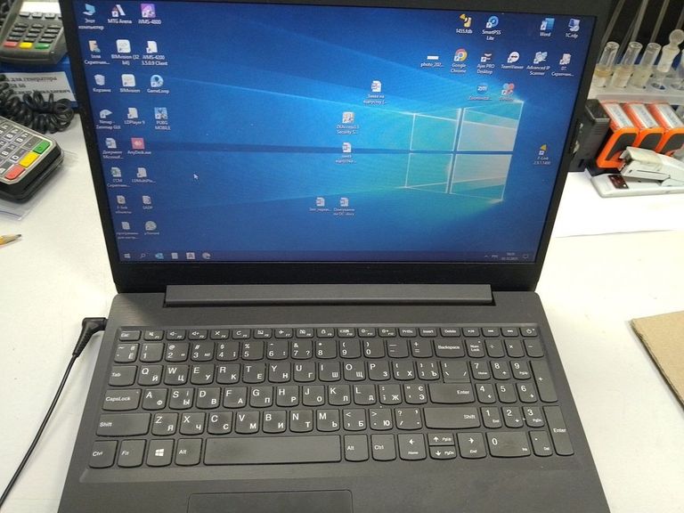 Купить Lenovo 15/ryzen 5 3500u ddr4/8gb ddr4/hdd *відсутній/ssd 256 gb/*інтегрована Б/У