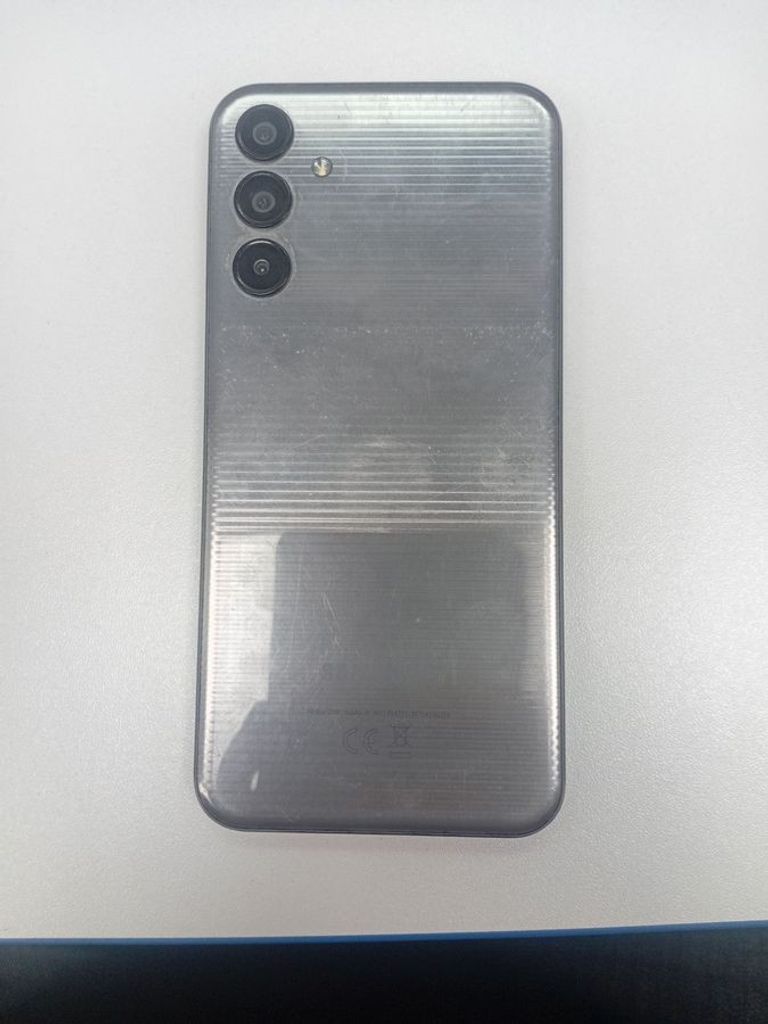 Оголошення Samsung galaxy m15 5g 4/128gb Б/У