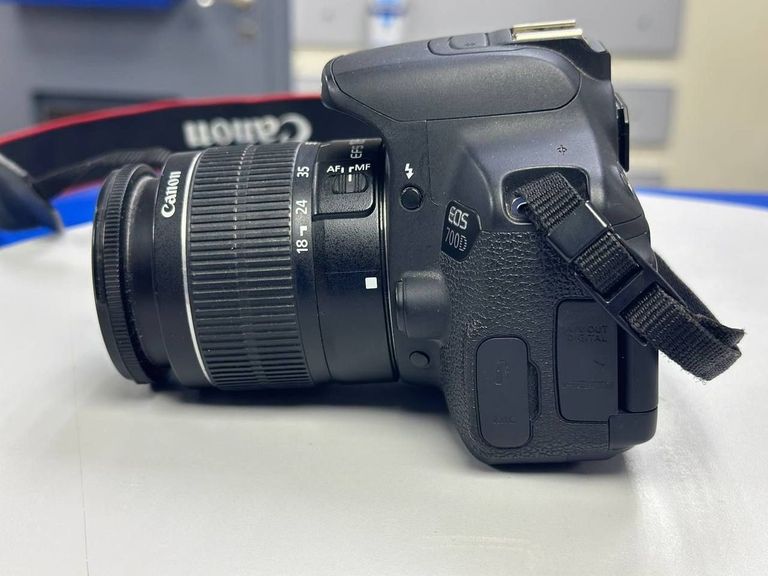 Розпродаж Canon eos 700d + efs 18-55mm macro 0.25m/0.8ft, продавець Техноскарб