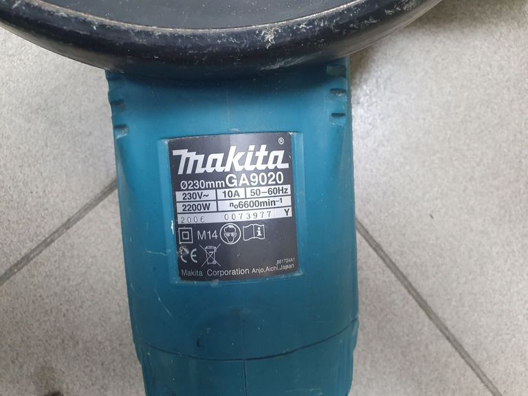 Дешиво Makita GA9020 с ломбарда
