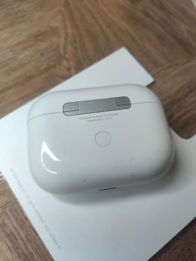 Apple airpods pro a2190,a2084+a2083 Код:null. Изображение 5