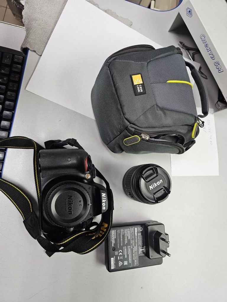 Дешиво Nikon d3400 + 18-55mm 1:3.5-5.6 g с ломбарда