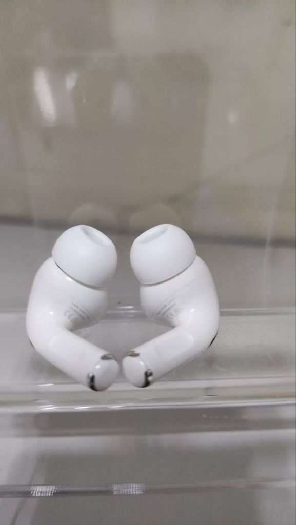 Apple airpods pro 2nd generation with magsafe charging case usb-c Код:01-200886418. Зображення 7