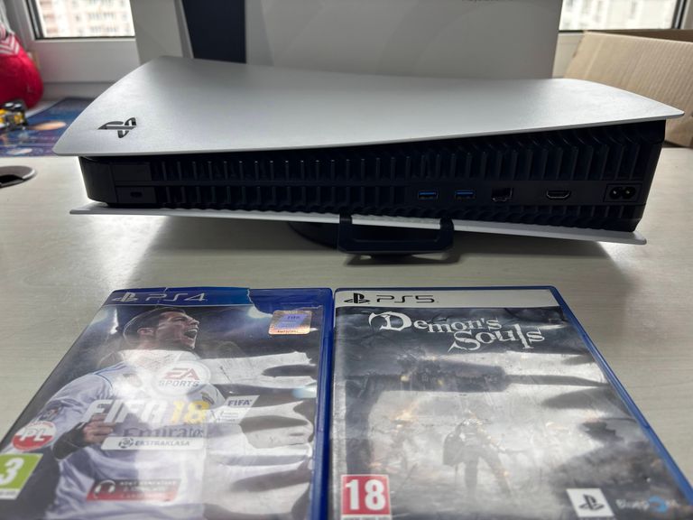Оголошення Sony PlayStation 5 blue ray (повний комплект) Б/У