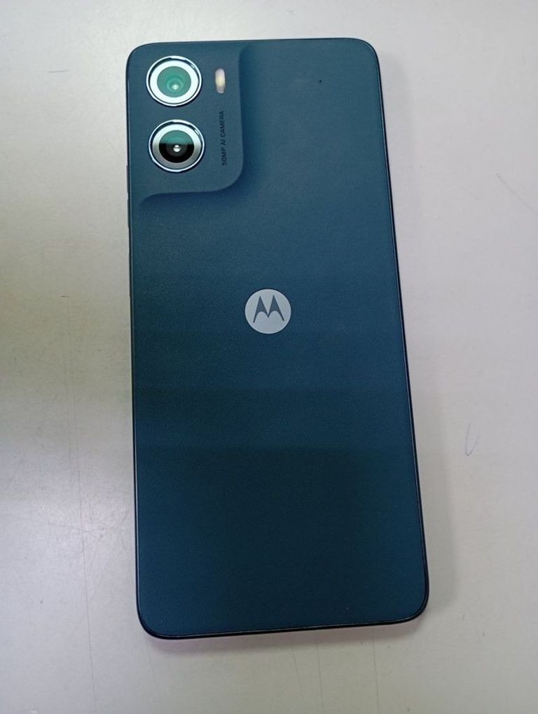 Объявление Motorola moto g06 4g 4/64gb tendril Б/У