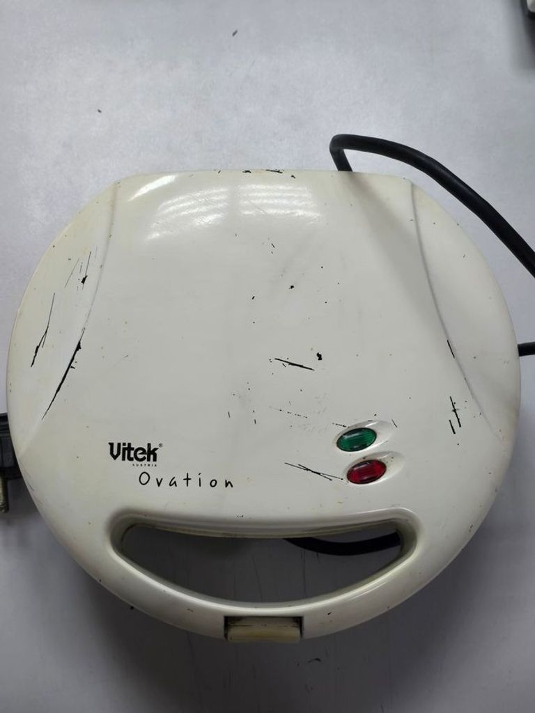 Оголошення Vitek vt-1590 Б/У