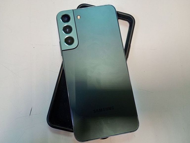 Купити Samsung galaxy s22+ 8/256gb Б/У