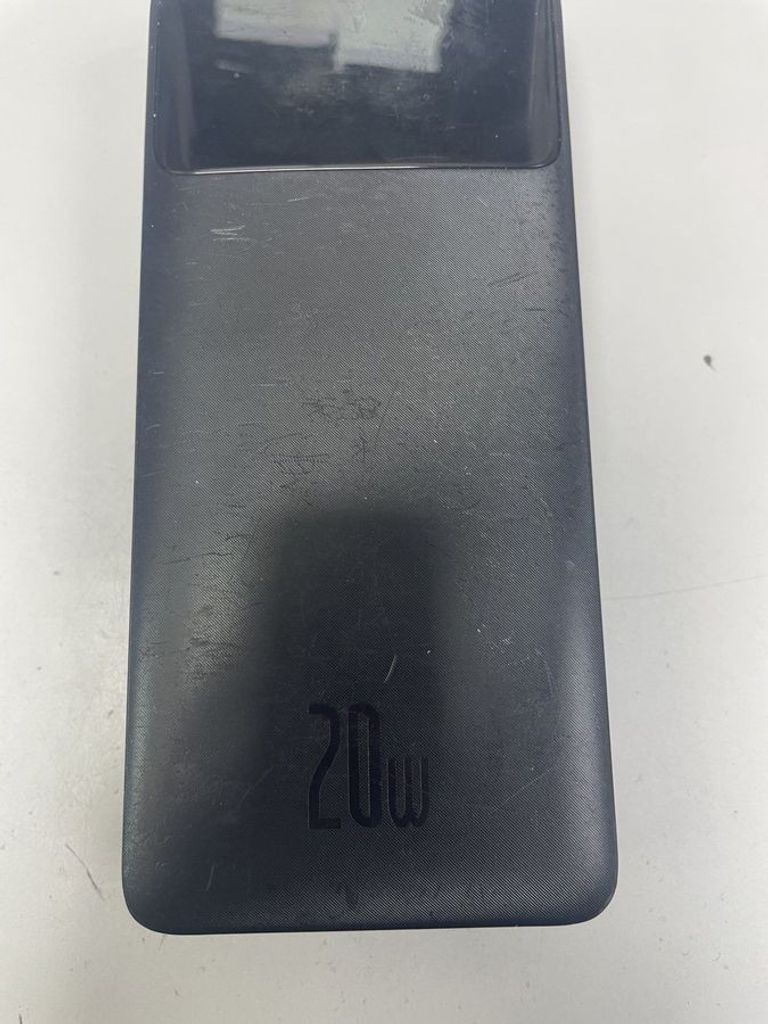 Дешиво Baseus adaman metal display 22.5w 20000mah с ломбарда