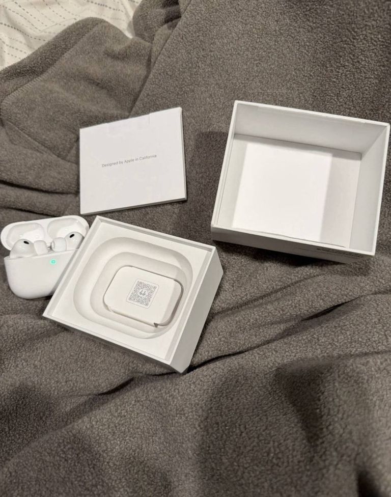 Дешиво AirPods Pro 3 с ломбарда