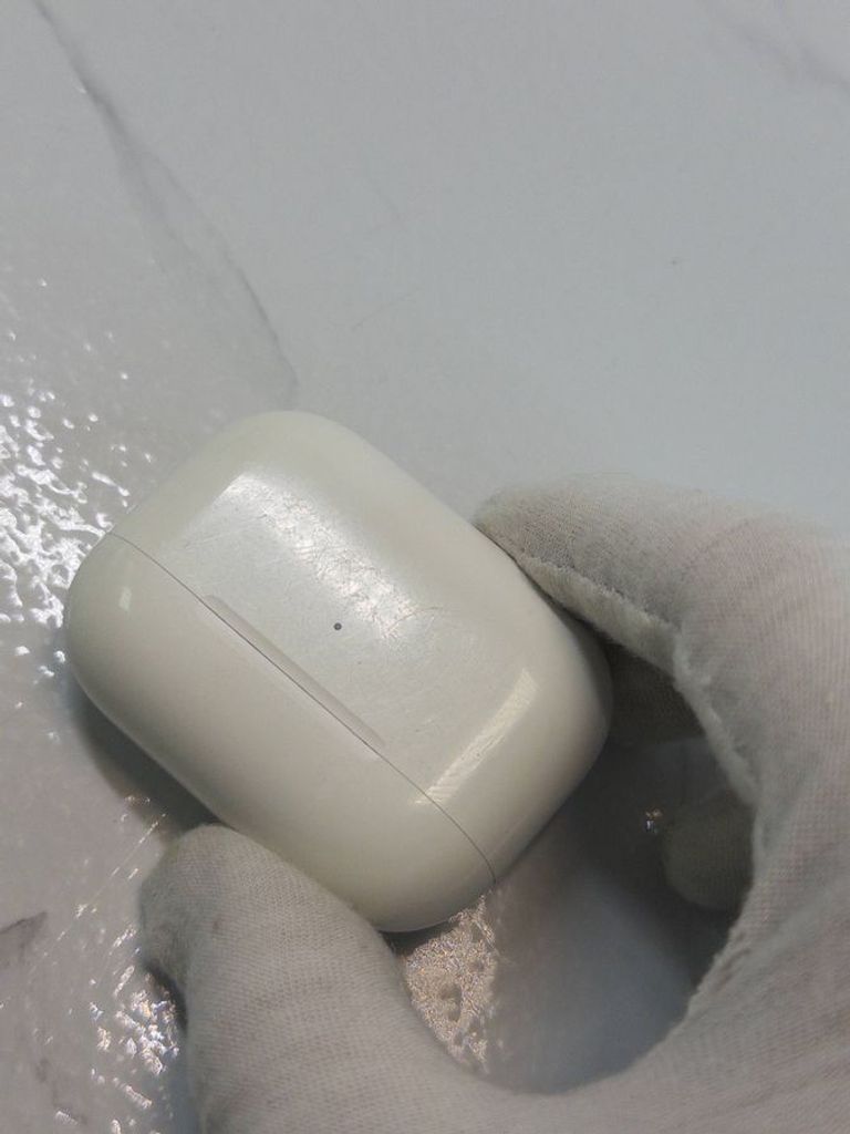 Дешево Apple airpods pro 2nd generation with magsafe charging case usb-c з ломбарду