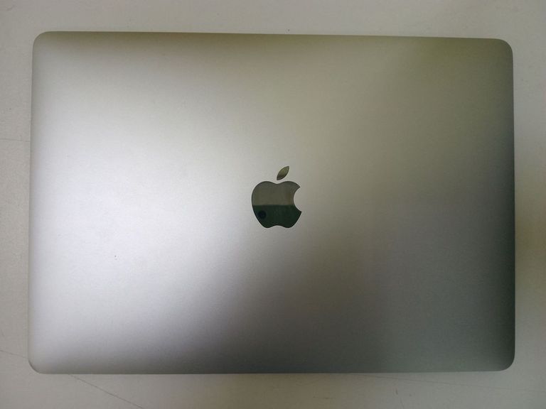 Дешево Apple MacBook Air 13'' Late 2020 з ломбарду