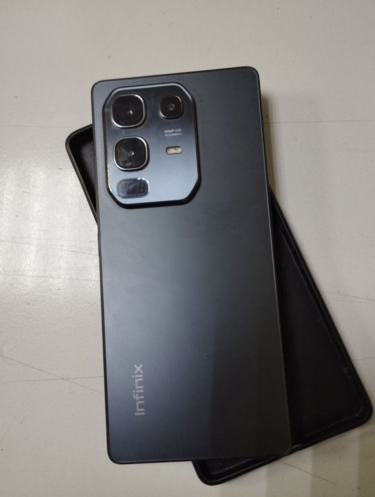 Дешиво Infinix Note 50 8/256GB Burgundy Red (4894947066405) с ломбарда