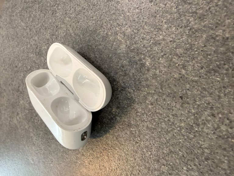 Оголошення Apple airpods pro 2 gen a2968,a3047+a3048 2023г. usb-c Б/У