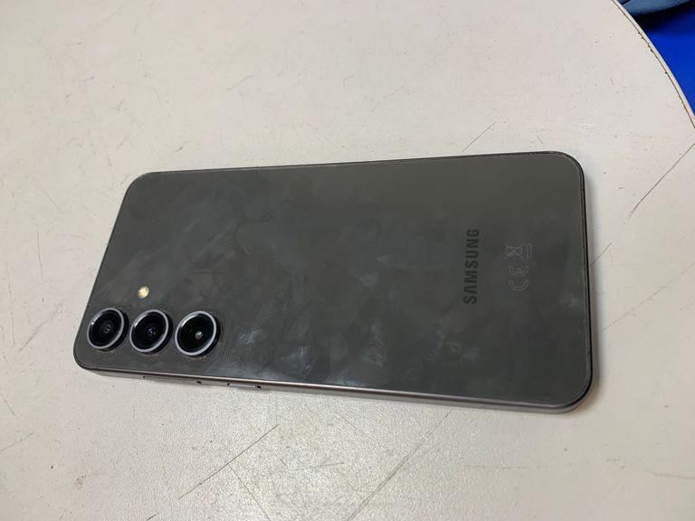 Samsung galaxy s24 fe 8/256gb Код:01-200908707. Зображення 5