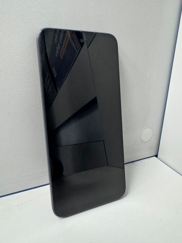 Дешево Infinix infinix hot 60i x6728 8/256gb з ломбарду