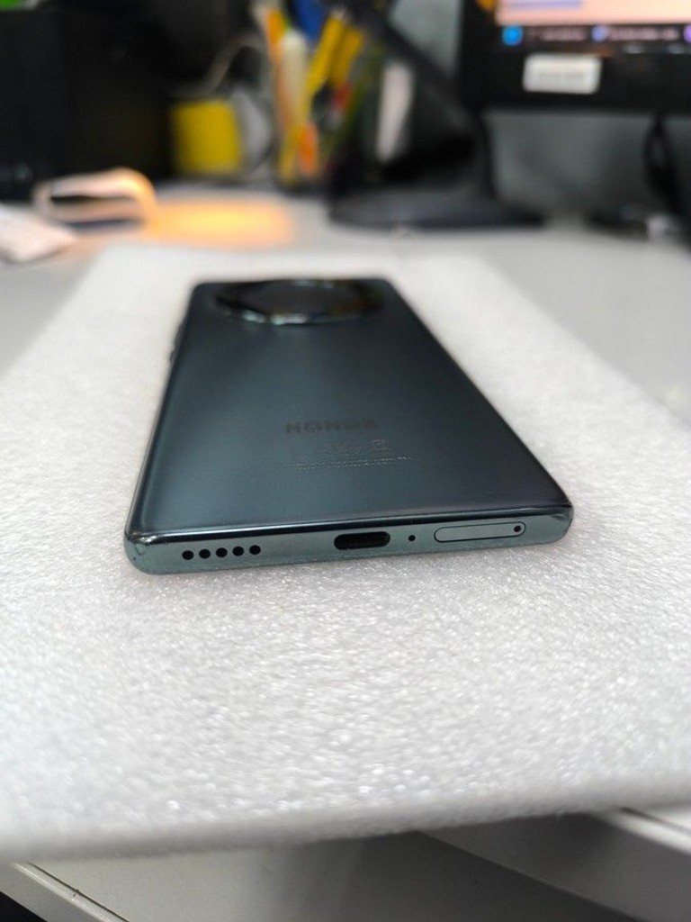 Дешиво Huawei honor magic 5 lite 5g 8/256 с ломбарда